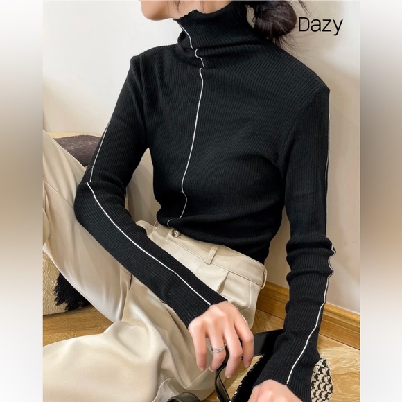 Sporty black soft knit turtleneck with white contrast piping stripe long sleeve - Picture 5 of 8